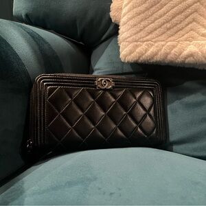 Long Black Caviar Boy Zippy Wallet